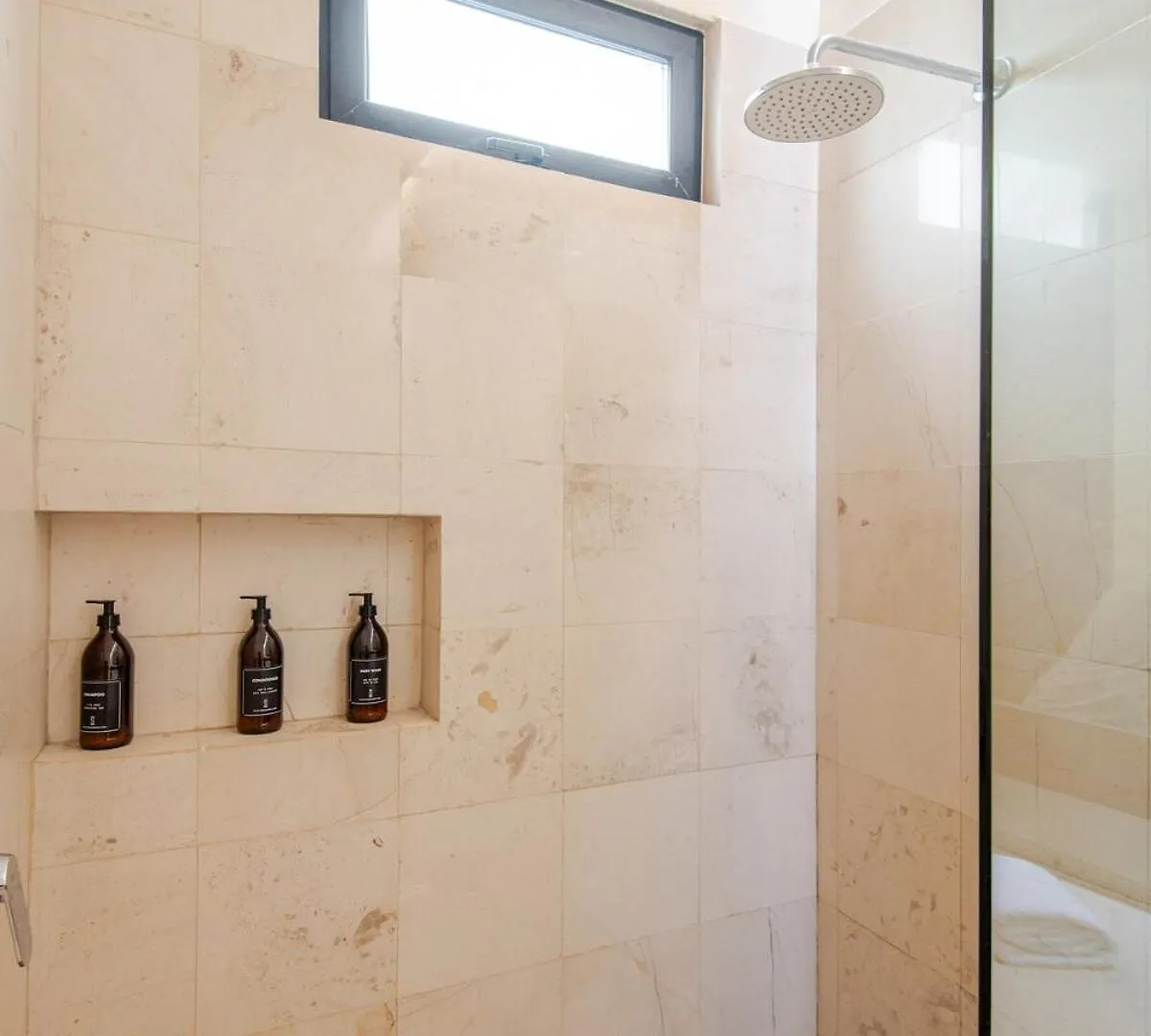 Enjoy Nature At Villa With 100 Year Old Tree, Private Pool & Concierge Service